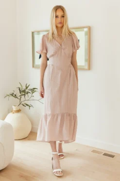 Collins Textured Midi Dress In Pink