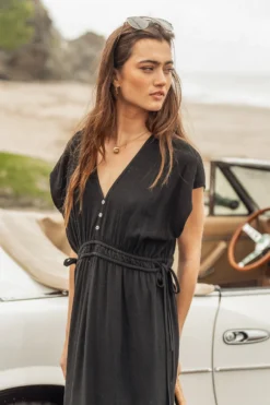 Fern Midi Dress In Black