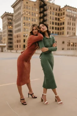 Carden Ribbed Midi Dress In Green