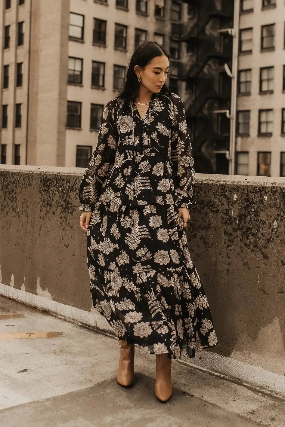 Jayla Floral Chiffon Dress In Black - Image 5