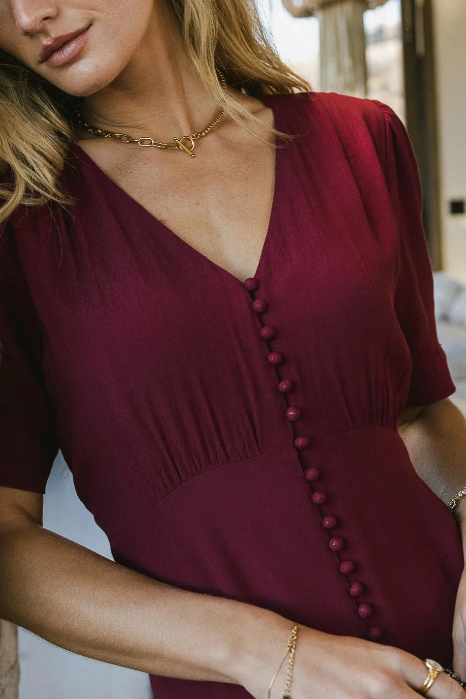 Lia Button Detail Dress In Burgundy - Image 4
