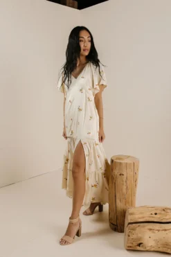 Dimitria Floral Dress In Cream