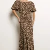 Zuri Floral Dress In Mocha