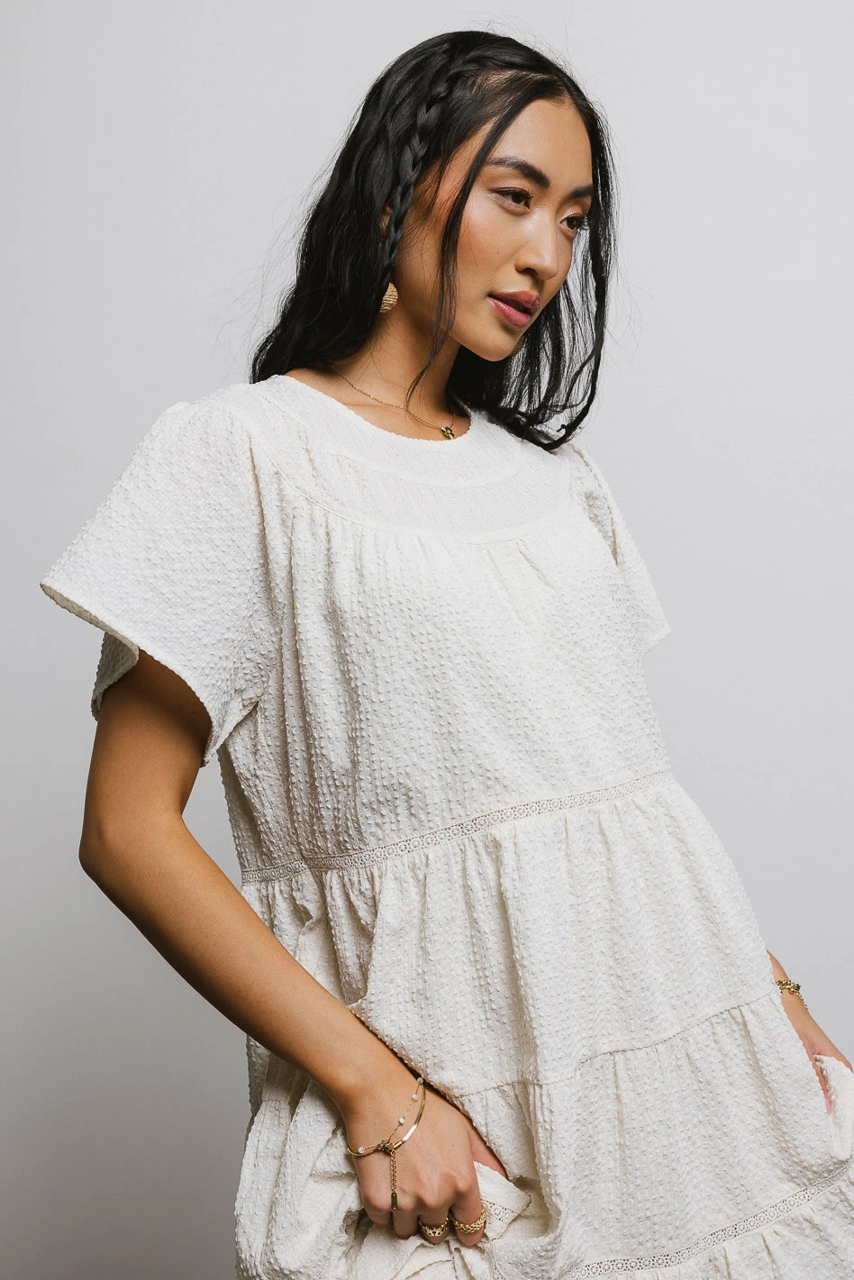 Neve Textured Midi Dress In Ivory - Image 3