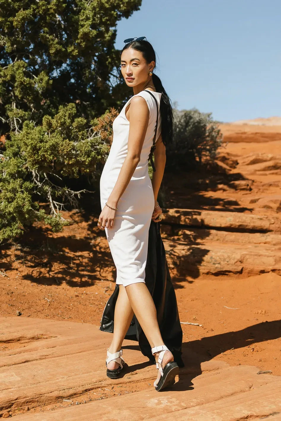 Zarela Ribbed Dress In White - Image 2